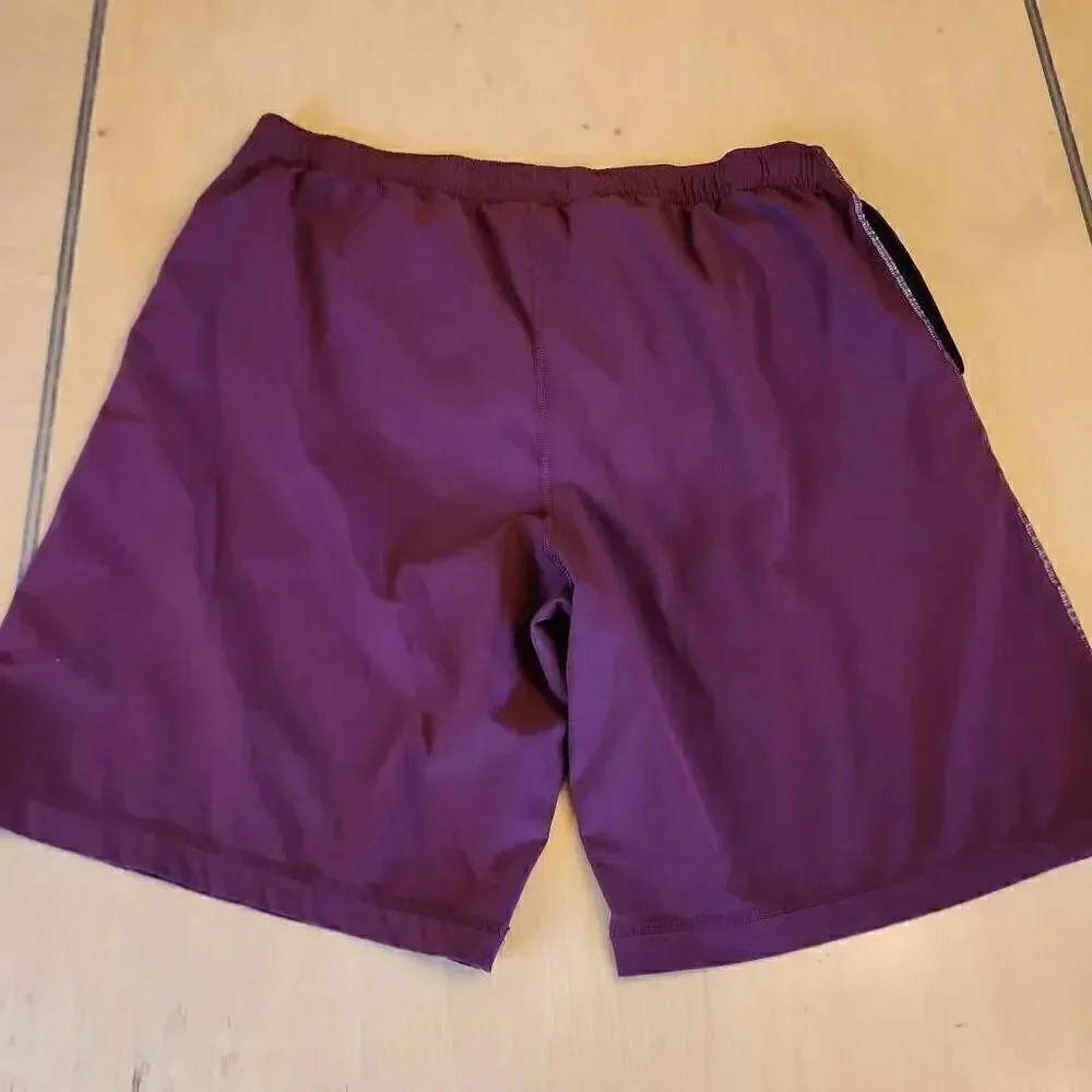 Skechers burgandy men's atheleticwear Shorts size L